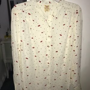 women’s button down top